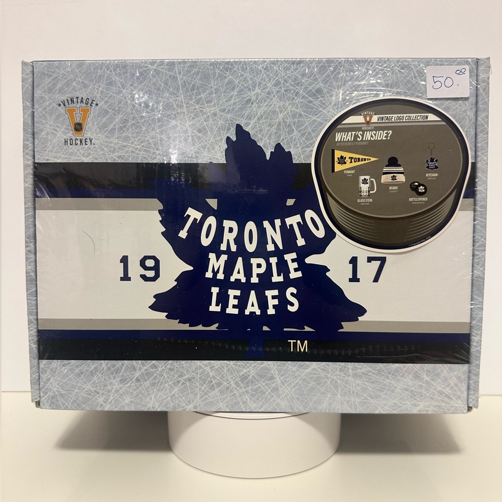 Toronto Maple Leafs Vintage Hockey Set